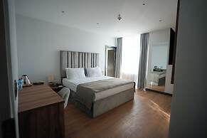 Business Life Hotel Gunesli