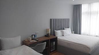 Business Life Hotel Gunesli