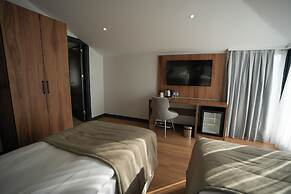Business Life Hotel Gunesli