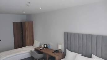 Business Life Hotel Gunesli