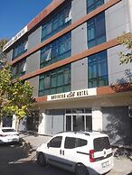 Business Life Hotel Gunesli