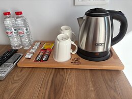 Business Life Hotel Gunesli