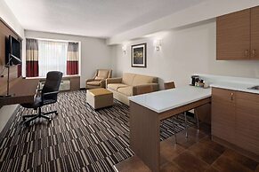 Microtel Inn & Suites by Wyndham Kirkland Lake