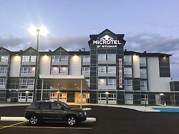 Microtel Inn & Suites by Wyndham Kirkland Lake