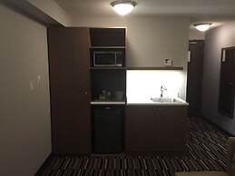 Microtel Inn & Suites by Wyndham Kirkland Lake