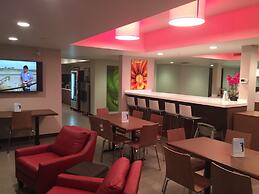 Microtel Inn & Suites by Wyndham Kirkland Lake