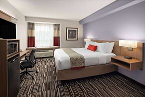 Microtel Inn & Suites by Wyndham Kirkland Lake