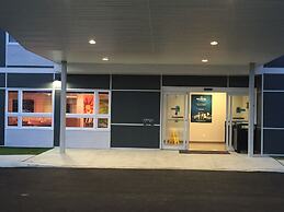 Microtel Inn & Suites by Wyndham Kirkland Lake