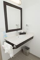 Western Star All Suites Signature Hotel