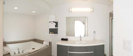 Western Star All Suites Signature Hotel