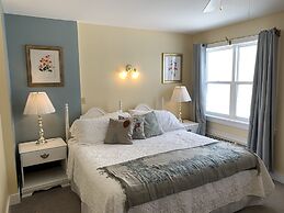 Come From Away B&B Inn