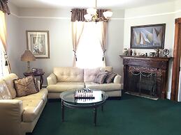 Come From Away B&B Inn