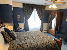 Come From Away B&B Inn