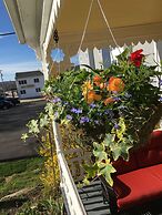 Come From Away B&B Inn