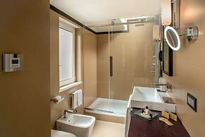 Les Fleurs Luxury House