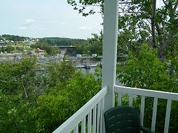 Hill Top Motel & Restaurant