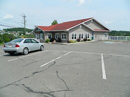 Hill Top Motel & Restaurant