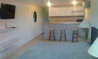 Sea Breeze Apartments