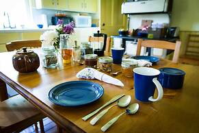 Laura's Bed & Breakfast