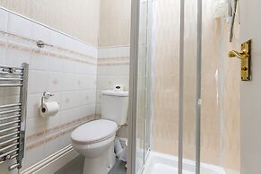 The Beechcliffe Hotel - Over 35's Only