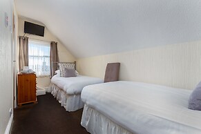 The Beechcliffe Hotel - Over 35's Only