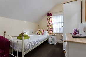 The Beechcliffe Hotel - Over 35's Only