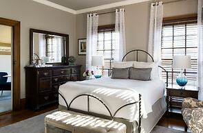 Captain Freeman Inn