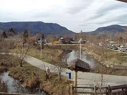 Okanagan Valley Rentals at Discovery Bay