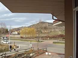 Okanagan Valley Rentals at Discovery Bay