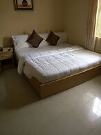 De Lawrence Court & Suites