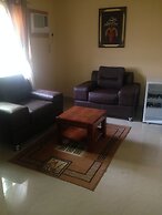 De Lawrence Court & Suites