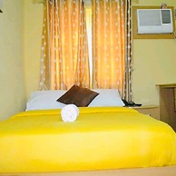 De Lawrence Court & Suites