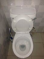 De Lawrence Court & Suites