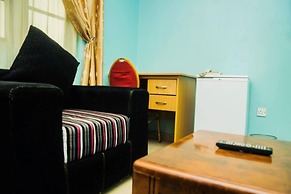 De Lawrence Court & Suites