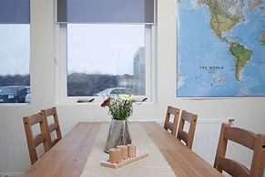 Kef Guesthouse by Keflavík airport