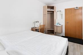 Kef Guesthouse by Keflavík airport