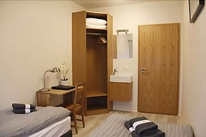 Kef Guesthouse by Keflavík airport