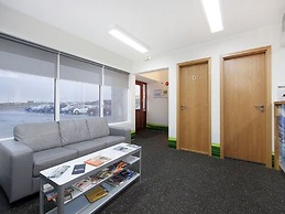 Kef Guesthouse by Keflavík airport