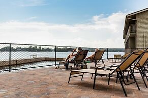 Capt. Thomson's Resort