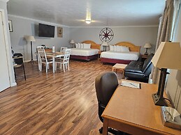 Capt.'s Inn & Suites