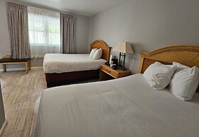 Capt.'s Inn & Suites