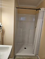 Capt.'s Inn & Suites
