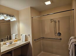 Capt.'s Inn & Suites