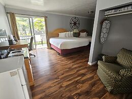 Capt.'s Inn & Suites