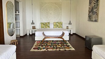 Hotel Acantilado de la Tierra