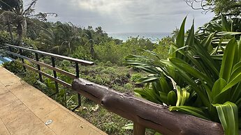 Hotel Acantilado de la Tierra