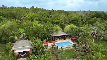 Hotel Acantilado de la Tierra