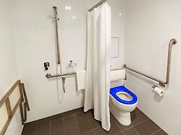 Mercure Sunshine Coast Kawana Waters