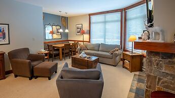 Timberline Lodges by Fernie Lodging Co