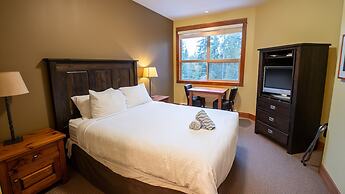 Timberline Lodges by Fernie Lodging Co